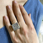 Square seal ring model 01 - Agau Gioielli